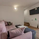 1 Bedroom Gorgeous In