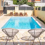 1 Bedroom Gorgeous In * זאדאר