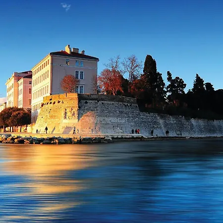 1 Bedroom Beautiful In Apartment Zadar