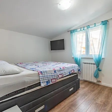 1 Bedroom Gorgeous In Apartmán Zadar