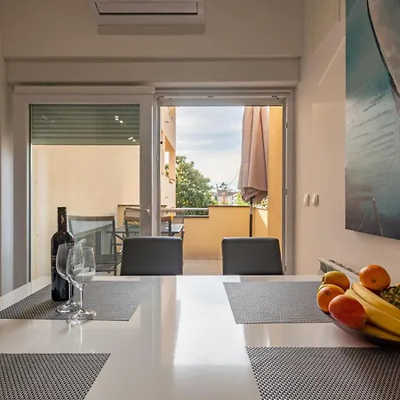 1 Bedroom Beautiful In * Zadar