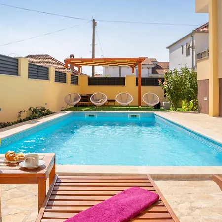 1 Bedroom Beautiful In Zadar