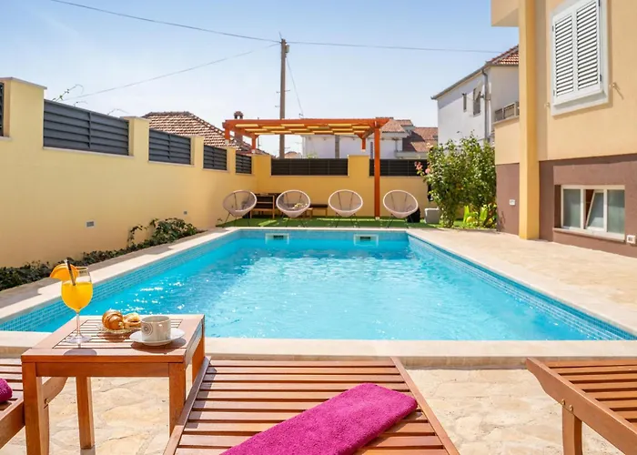 1 Bedroom Gorgeous In Zadar
