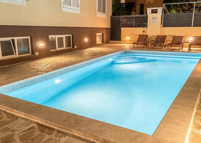 1 Bedroom Gorgeous In